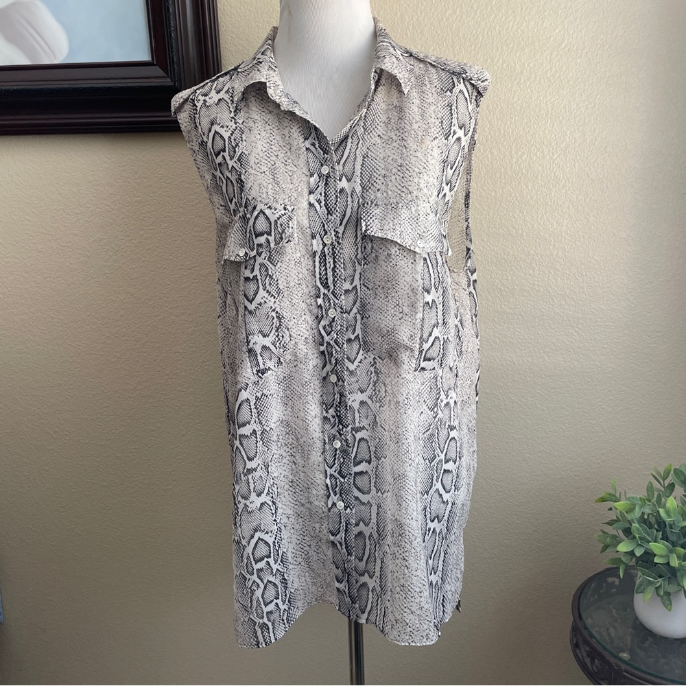 Ming Suit snakeskin sleeveless tank blouse top